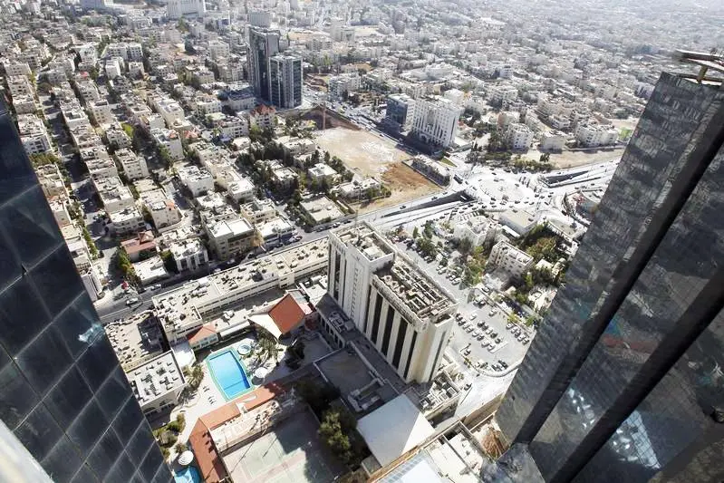 رئيس الوزراء يؤكد التزام الحكومة بتنمية إربد خلال جلسة مجلس الوزراء بالمحافظة