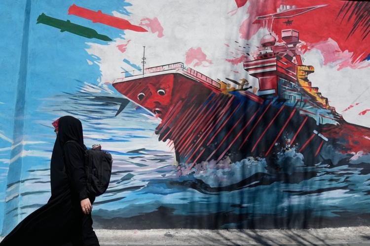 الولايات المتحدة تشن ضربات جوية على إيران وسط تصاعد التوترات الإقليمية وردود فعل دولية