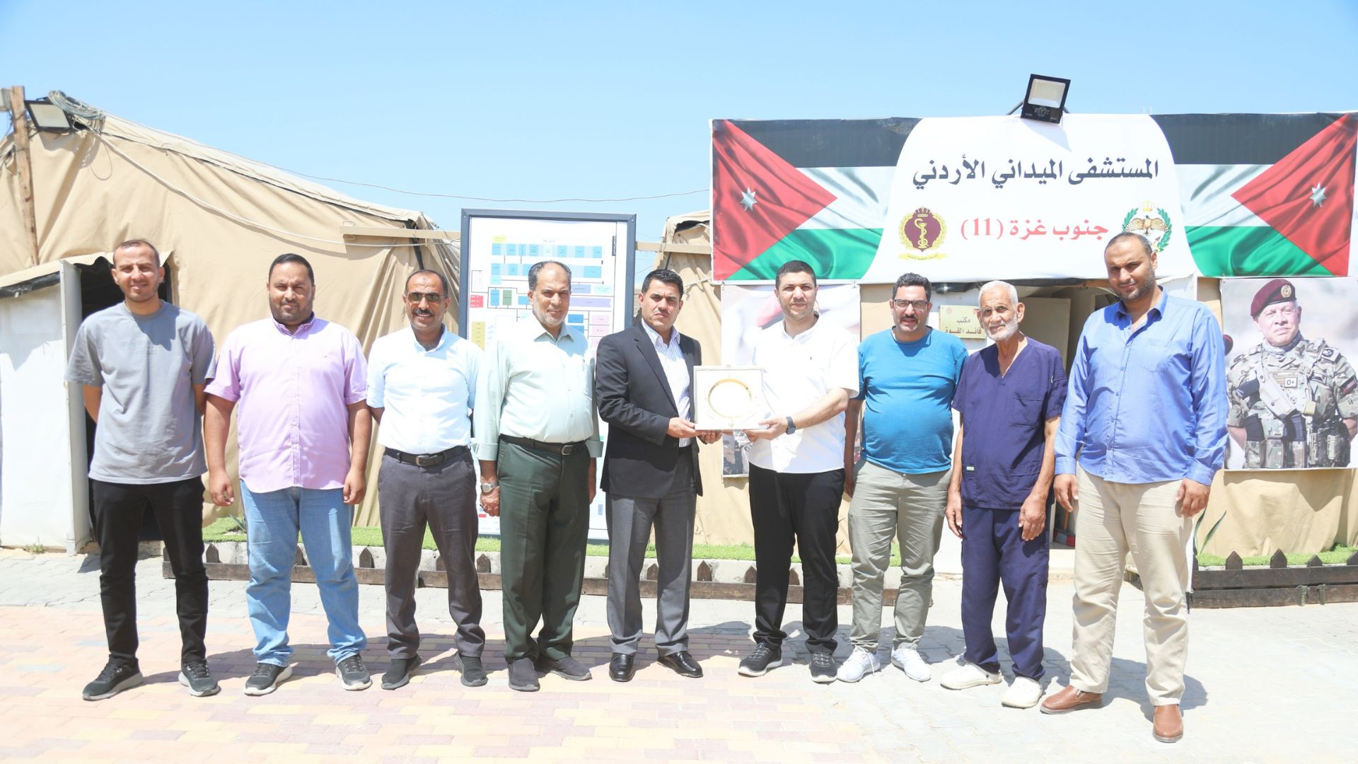 وفد طبي كويتي يزور مستشفى ميداني أردني في غزة لبحث التعاون