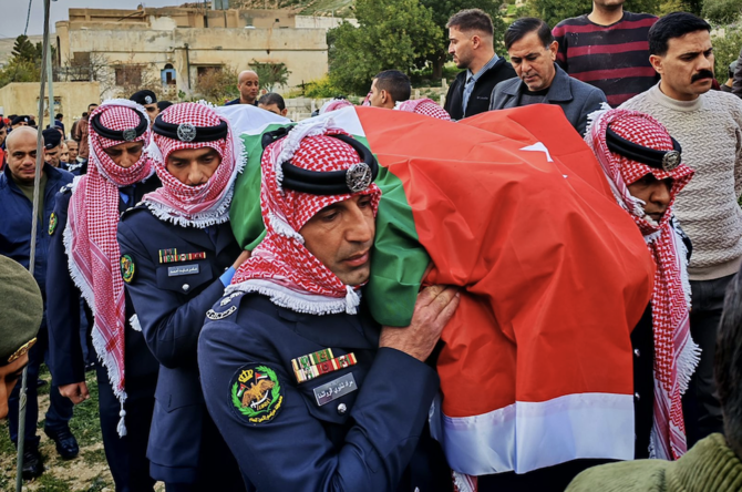 محكمة أردنية تقضي بالإعدام على قاتل لثلاثة من ضباط مكافحة المخدرات