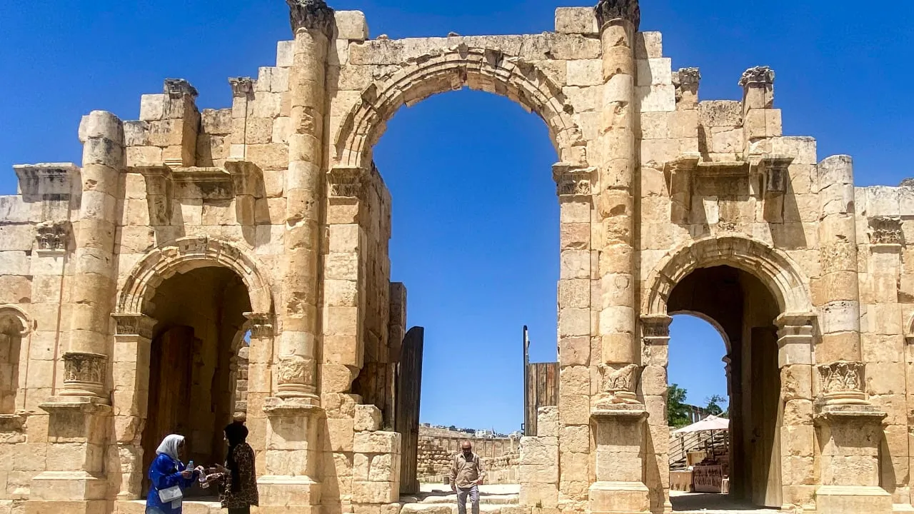 اكتشاف أقدم موقع دفن مؤكد جينياً للطاعون في جرش الأردنية يعود للقرن السادس الميلادي