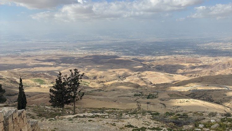 هجوم مسلح يستهدف جنازة في محافظة الكرك