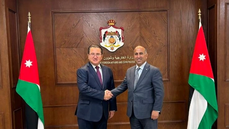 كازاخستان والأردن يبحثان تعزيز التعاون الثنائي في عمان